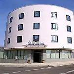 Palacio Congresos ホテル 3*
