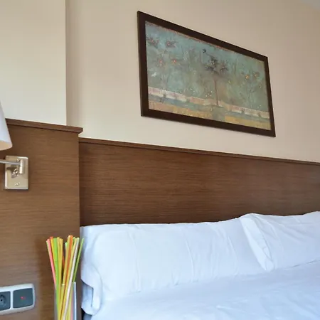 Palacio Congresos Отель