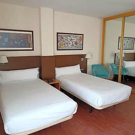 Hotel Palacio Congresos 3*