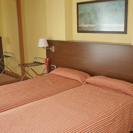 Отель Palacio Congresos