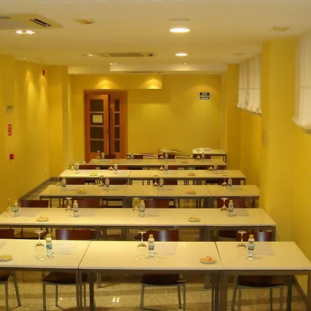 Отель Palacio Congresos Паленсия